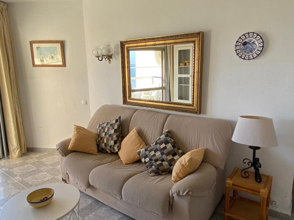 Cozy Apartment With First Line Seaview In Perfect Location, Near The Marina 贝纳尔马德纳 外观 照片