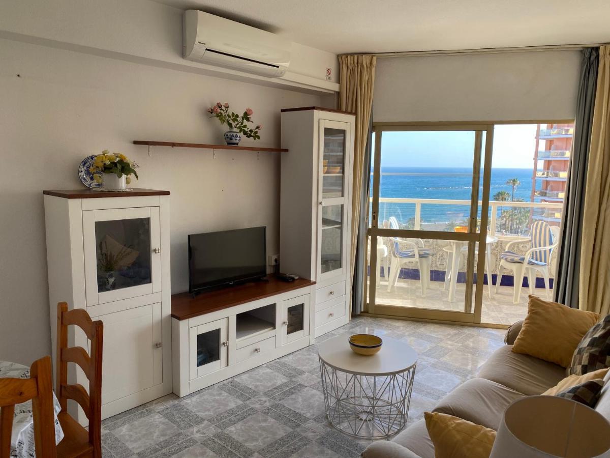 Cozy Apartment With First Line Seaview In Perfect Location, Near The Marina 贝纳尔马德纳 外观 照片