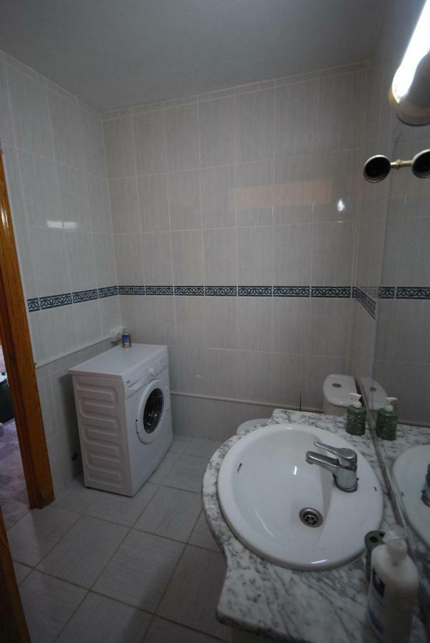 Cozy Apartment With First Line Seaview In Perfect Location, Near The Marina 贝纳尔马德纳 外观 照片