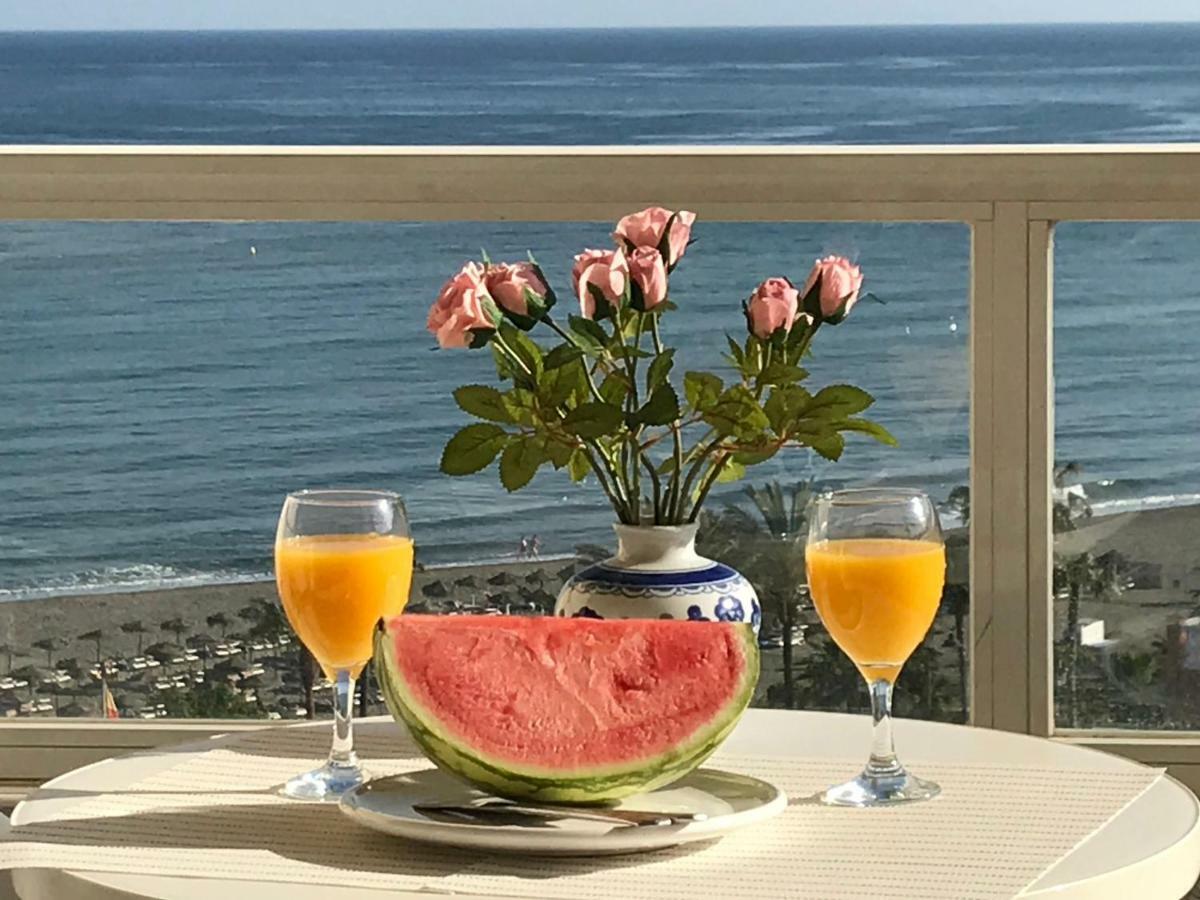 Cozy Apartment With First Line Seaview In Perfect Location, Near The Marina 贝纳尔马德纳 外观 照片