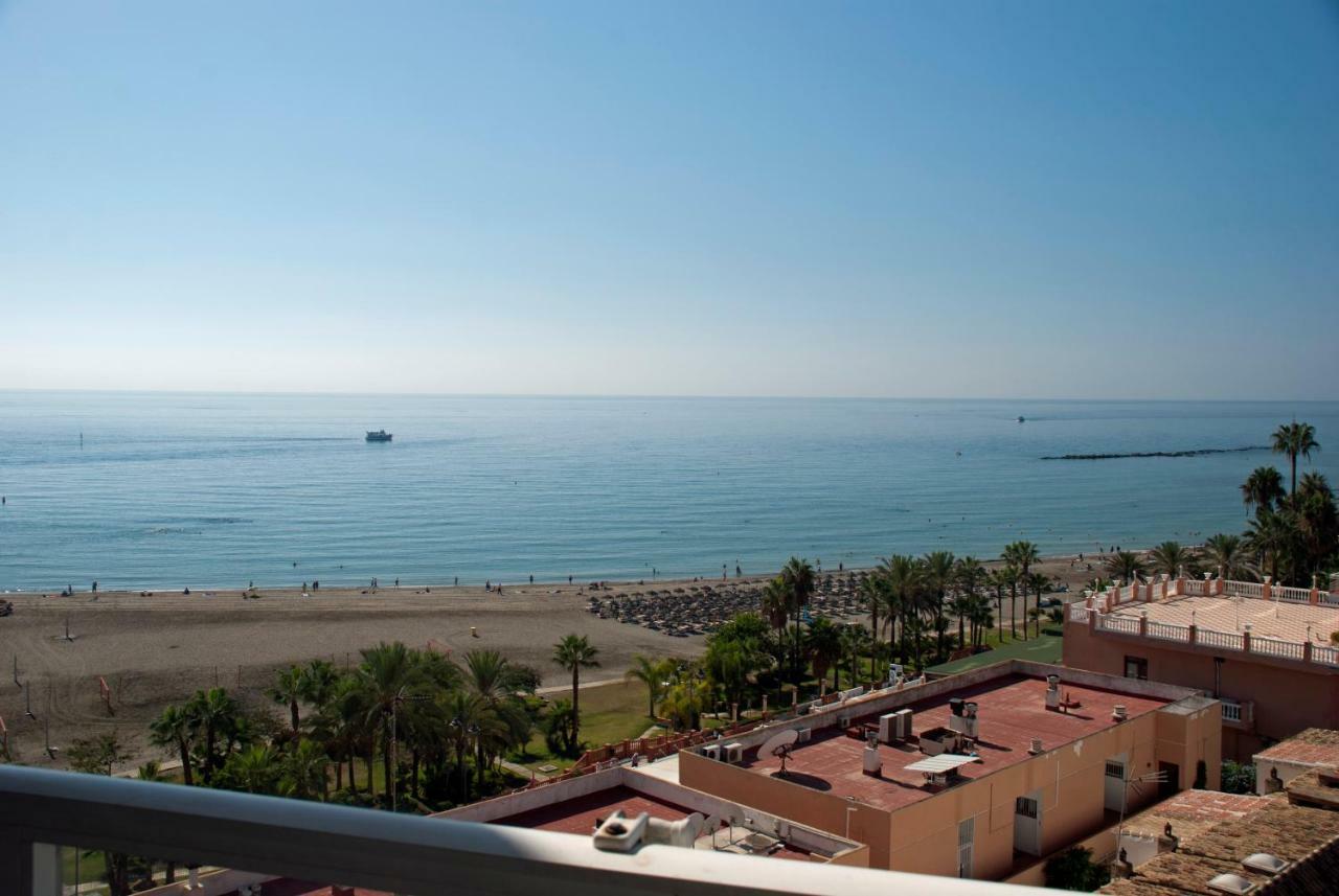 Cozy Apartment With First Line Seaview In Perfect Location, Near The Marina 贝纳尔马德纳 外观 照片